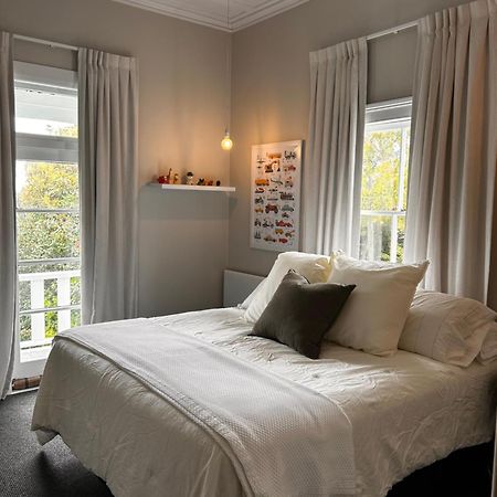 Luxury Villa On Napier Hill ภายนอก รูปภาพ
